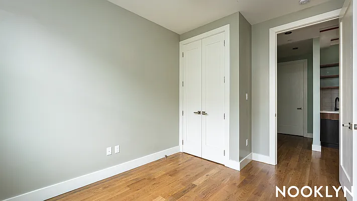 Rented by Nooklyn NYC LLC | media 41
