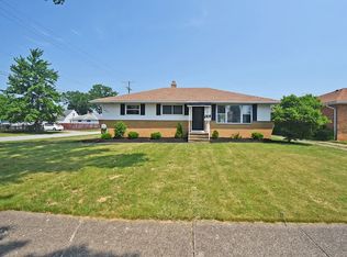 37 E Meadowlawn Blvd, Seven Hills, OH