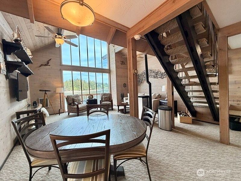 4th image of 11901 Larson Road