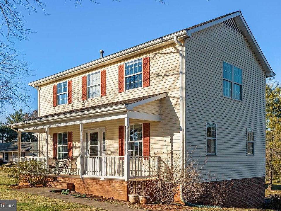 1st image of 2312 Maplewood Dr