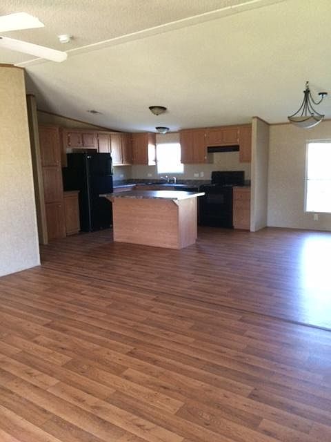 2nd image of 52 Cinnamon Ln