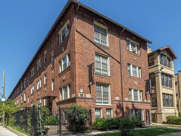 5528 S. Cornell Avenue — Photo 7