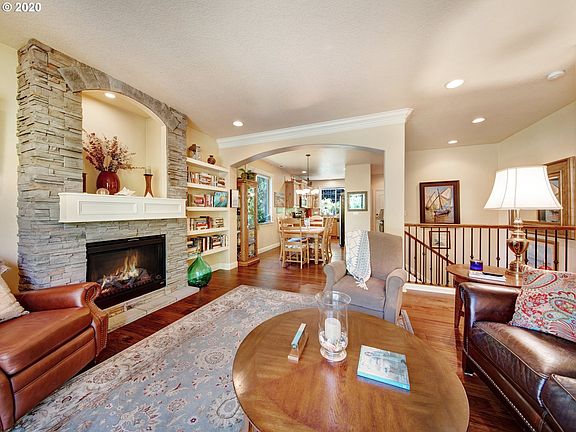 5th image of 5935 Balboa Ave