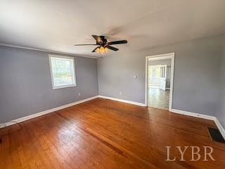 5th image of 1060 Music St