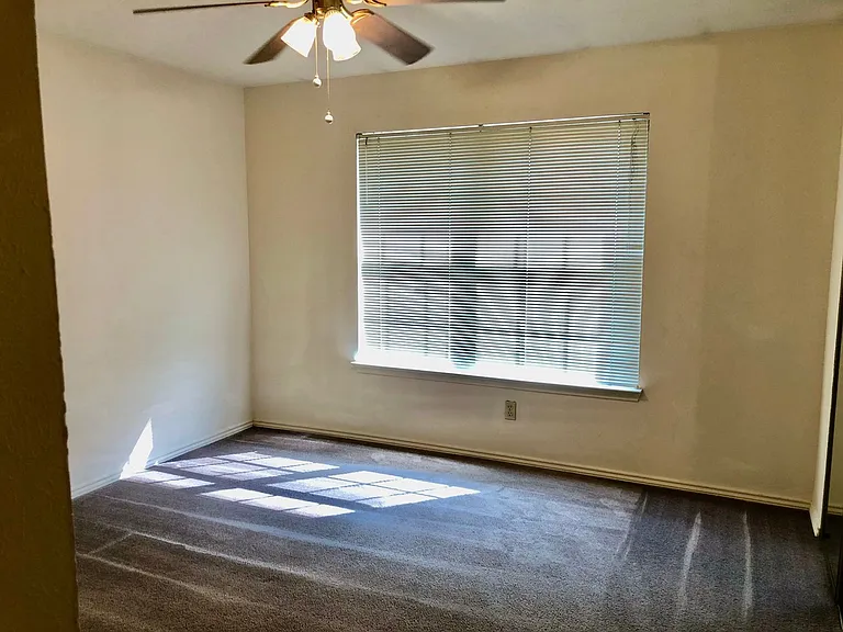 1300 Speight Ave — Photo 11