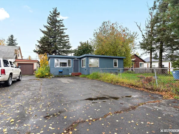 1324 Latouche St, Anchorage, AK 99501