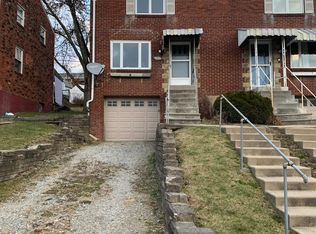 1435 Perri Dr, Pittsburgh, PA