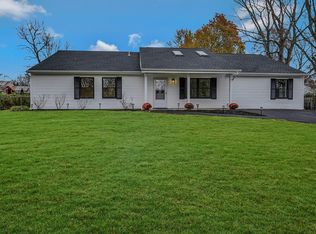 21 Crater Lake Dr, Coram, NY 11727