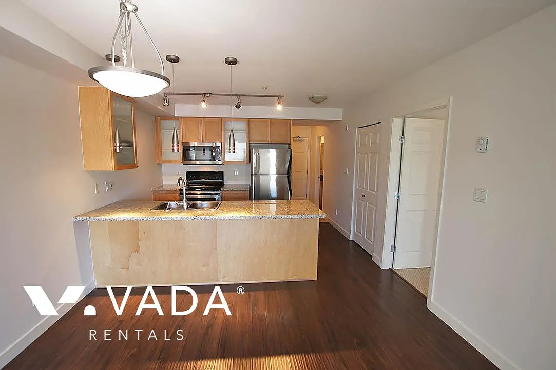 702 East King Edward Avenue Vancouver — Photo 3