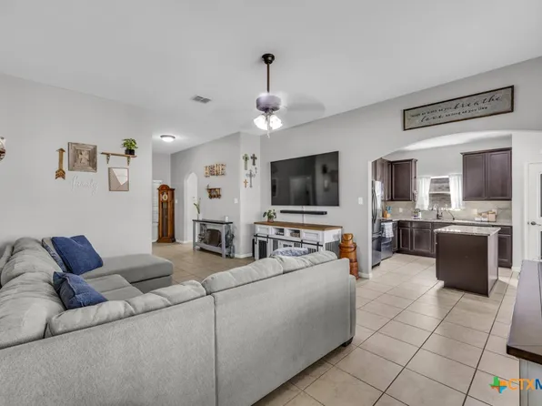 327 Amaryllis, New Braunfels, TX 78132