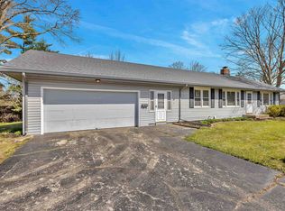 3620 Highcrest Rd, Rockford, IL 61107