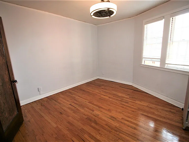 1100 E 10th Ave #8 — Photo 5