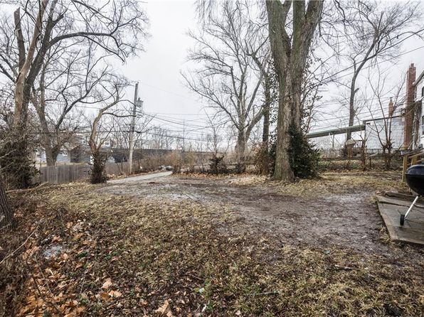 kansas-city-missouri-2074650432 picture