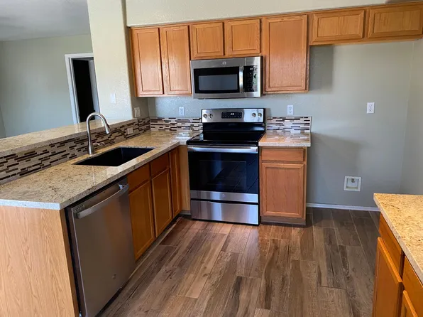 2470 E Sheffield Rd, Gilbert, AZ 85296