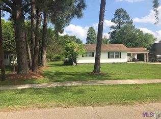 216 W Ascension St, Gonzales, LA 70737