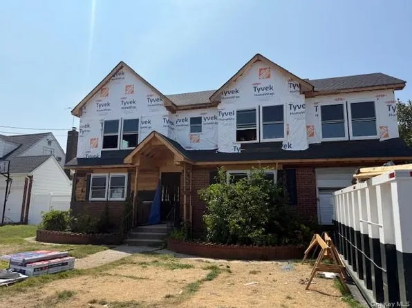 235 Lincoln Place, Franklin Square, NY 11010