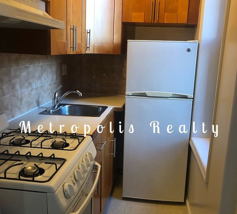 1st image of 3177 32nd St APT 5E