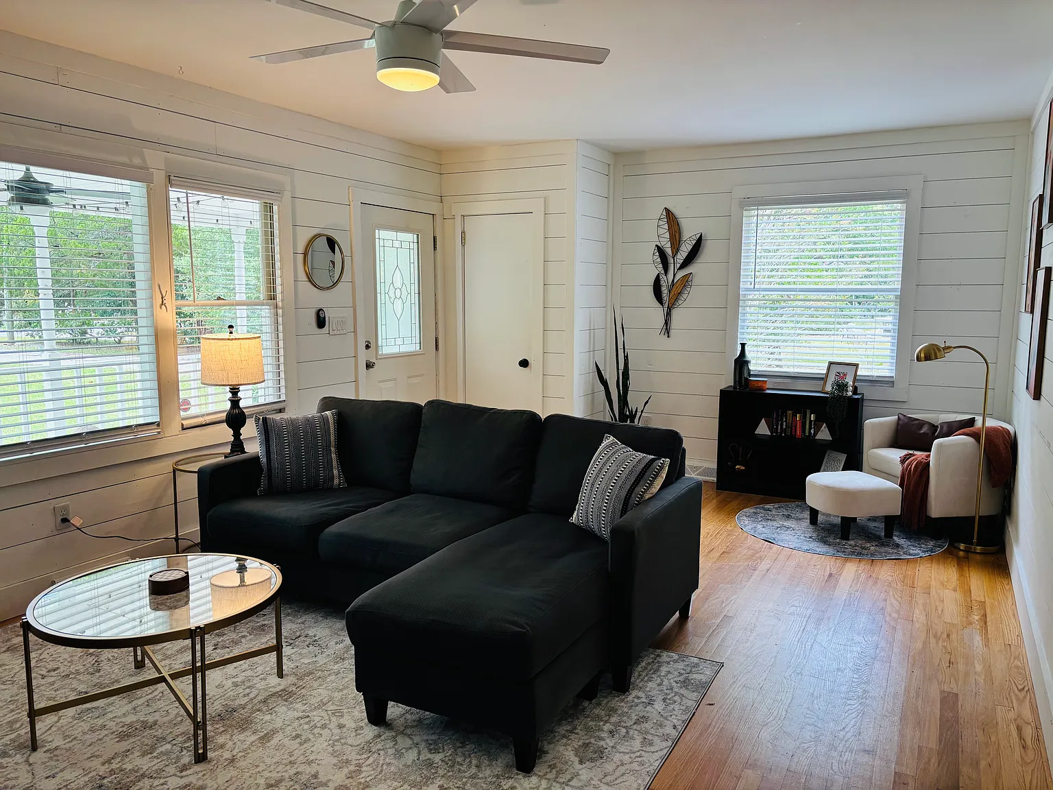 2 bed, 1183 sqft, $2,500 — Photo 2