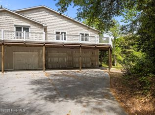 138 Fawn Dr E, Emerald Isle, NC 28594