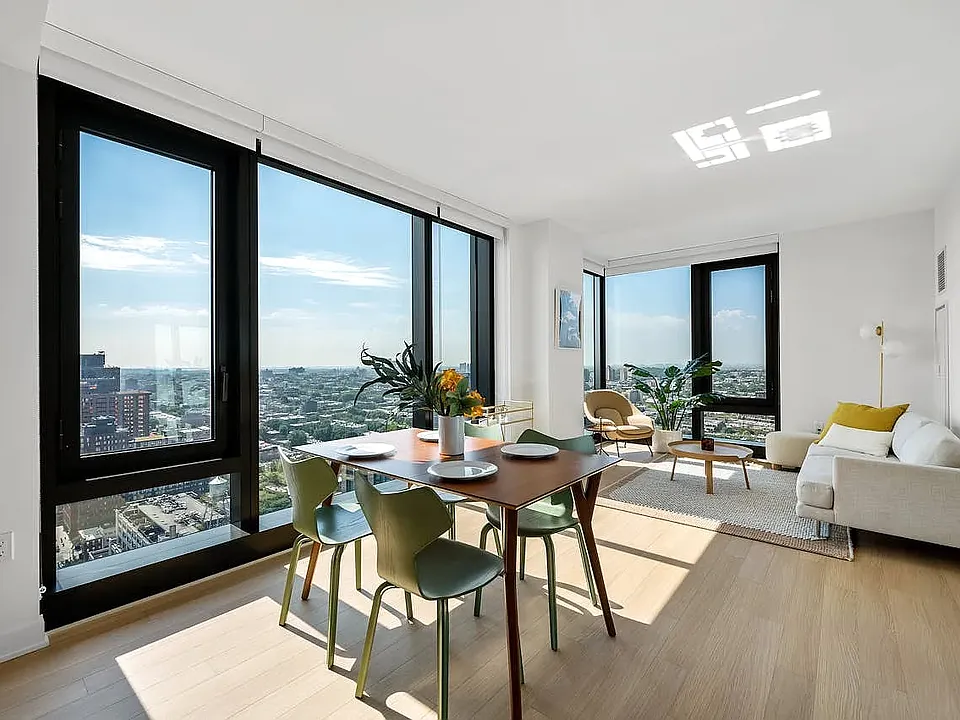 18 6th Ave #4105