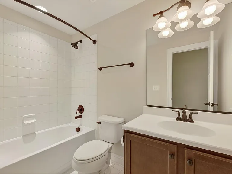 2942 Templehof Ct — Photo 42