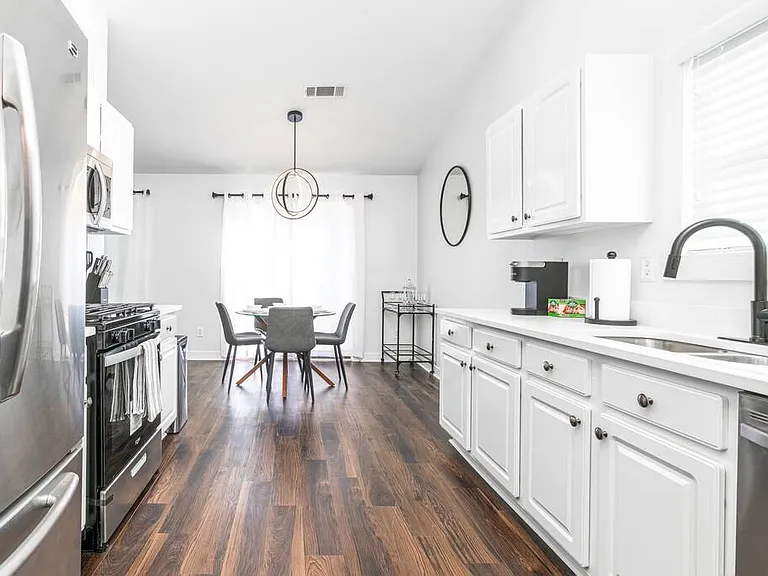 931 Sugar Oak Ln — Photo 13