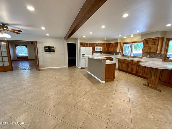 3rd image of 1545 W San Lucas Dr