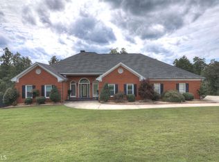 620 Clearwater Ct, McDonough, GA 30252