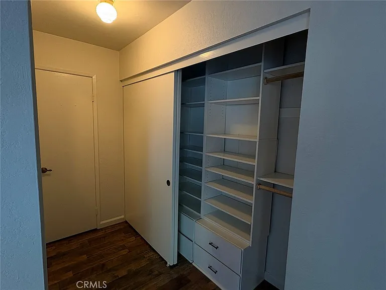 1585 Christopher Ln — Photo 18