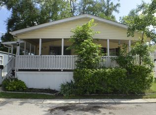 873 Julie Ann Ln, Elgin, IL 60120