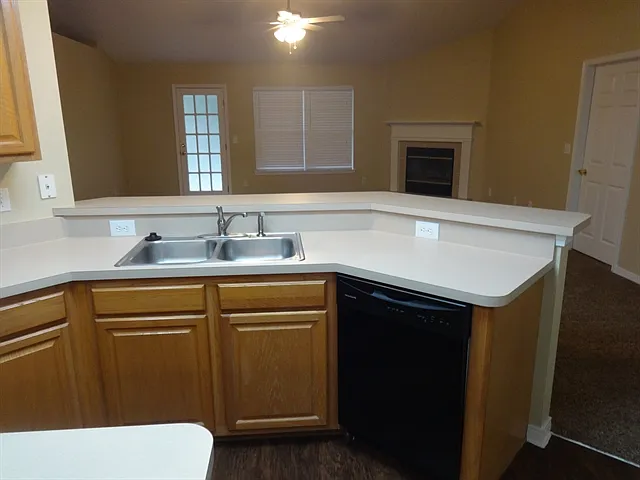 2424 W Shelby Creek Rd — Photo 6