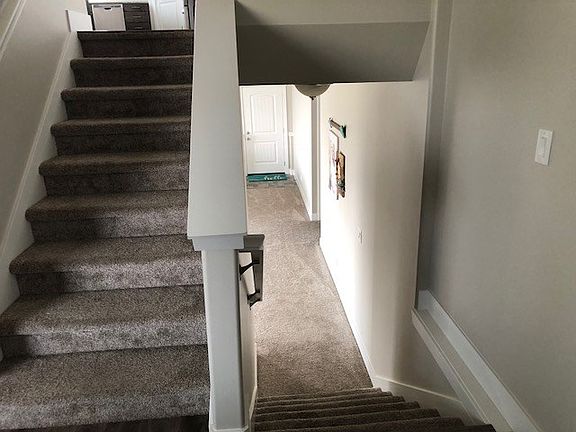 3rd image of 2971 N Lucina Ave