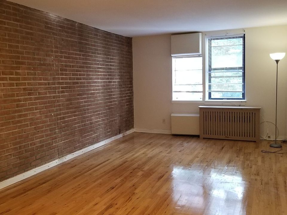 1st image of 215 E 77th St APT 3E