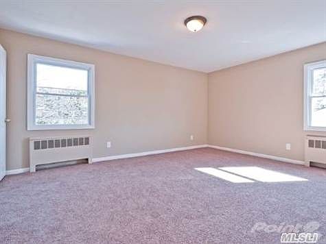 4th image of 2 Maxwell Dr