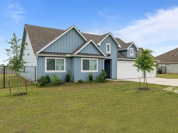 238 Konrad Creek Dr, Lockhart, TX 78644