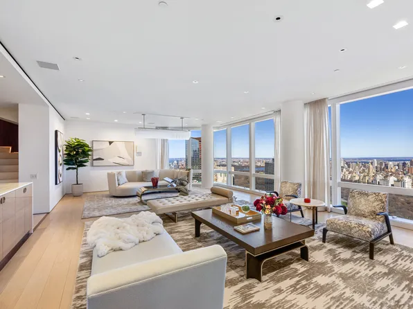 25 Columbus Circle image 2 of 18