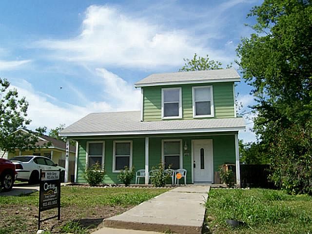 1st image of 1406 Hemphill St