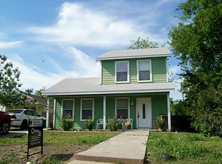 1406 Hemphill St, Greenville, TX 75401