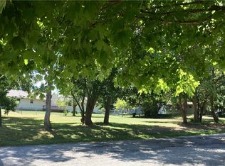 10 Dawn Wilson St, Danville, IL 61832