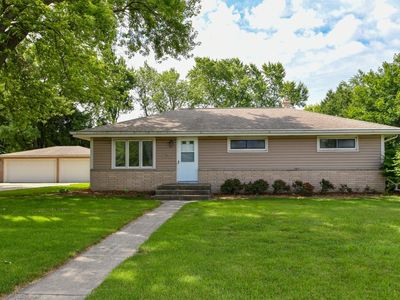 7101 West Layton AVENUE, Greenfield, WI, 53220