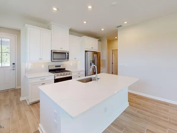 663 JUNIPER HILLS Drive, St. Johns, FL 32259