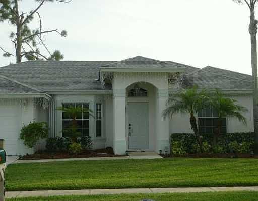 4 Bedrooms - 2 Baths