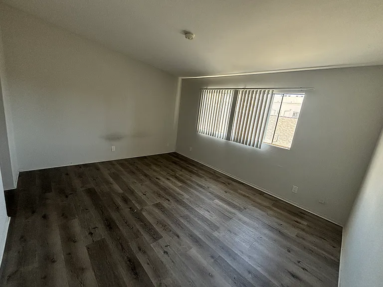420 S Occidental Blvd #301 — Photo 3