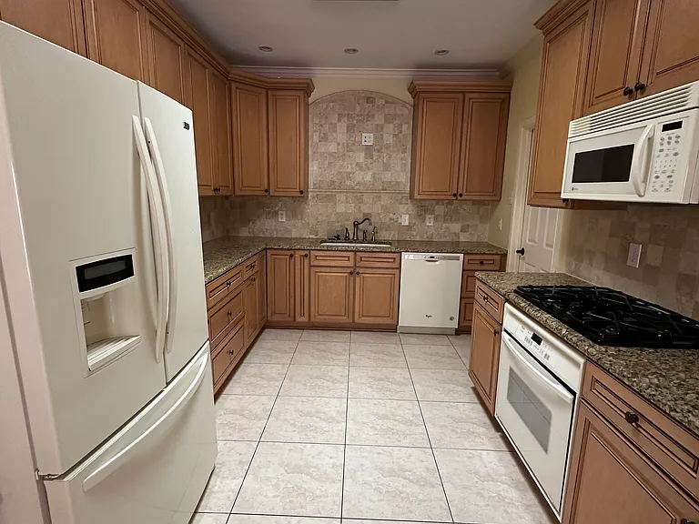 6023 Archwood Dr — Photo 11