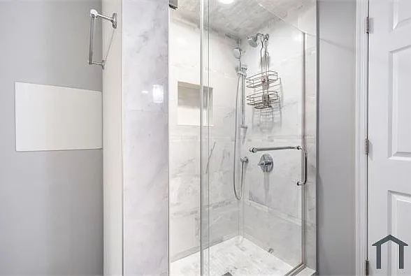84 Q St NW #B — Photo 6