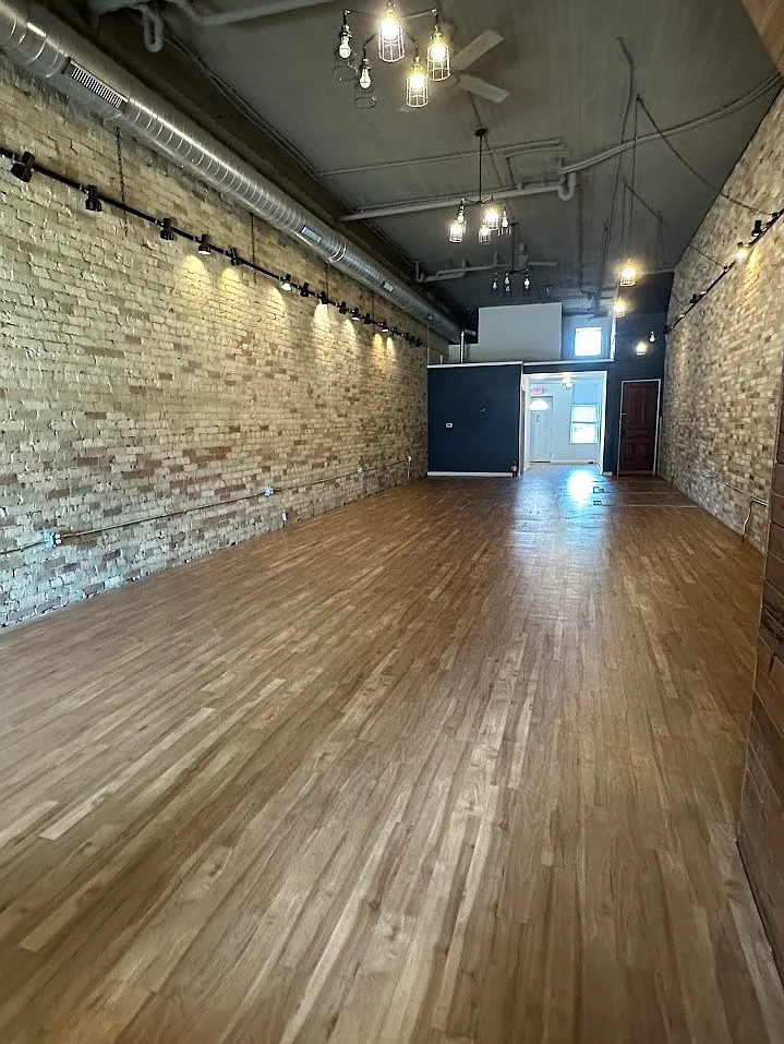 302 Main St — Photo 3
