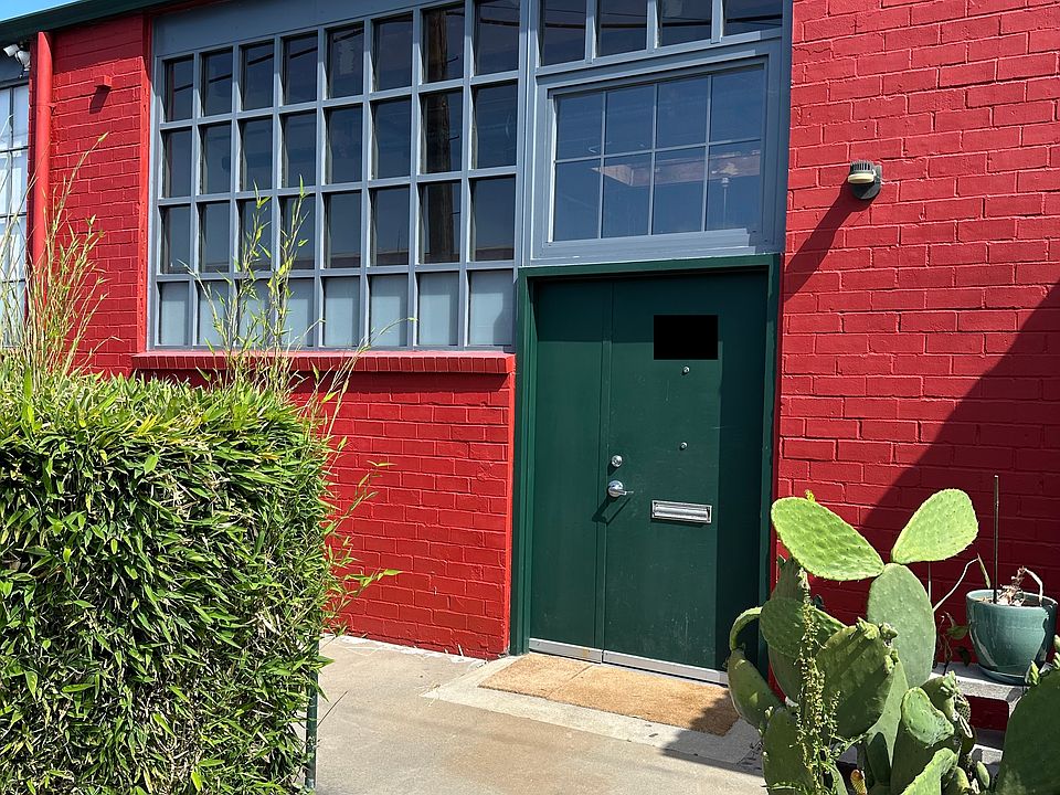 1st image of 932 Grace Ave