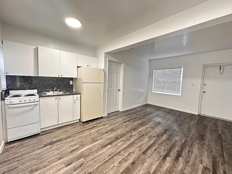 5440 N Miami Ave #2 — Photo 5