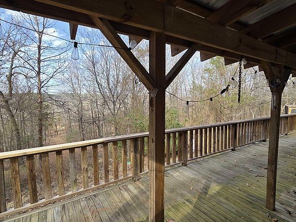 5th image of 655 Charton Rd