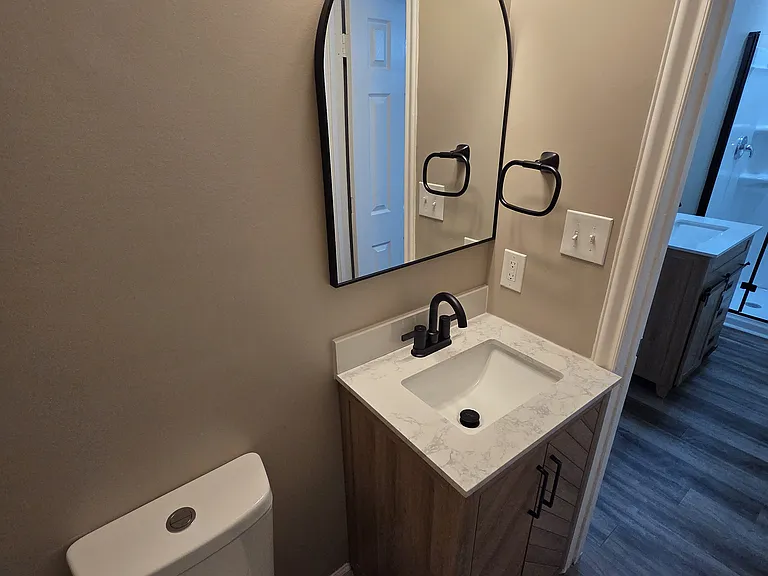 95 Ashton Ct — Photo 49
